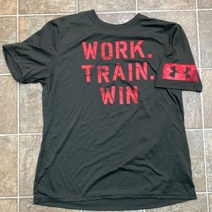 NWOT Under Armour HeatGear Loose Fitting T-Shirt. Men’s Size Large